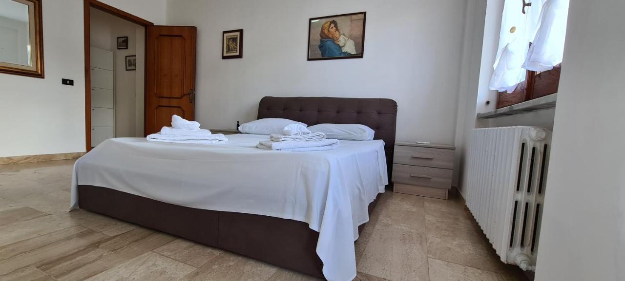 Em Holiday Apartment2 Куарту-Сант'Элена Экстерьер фото